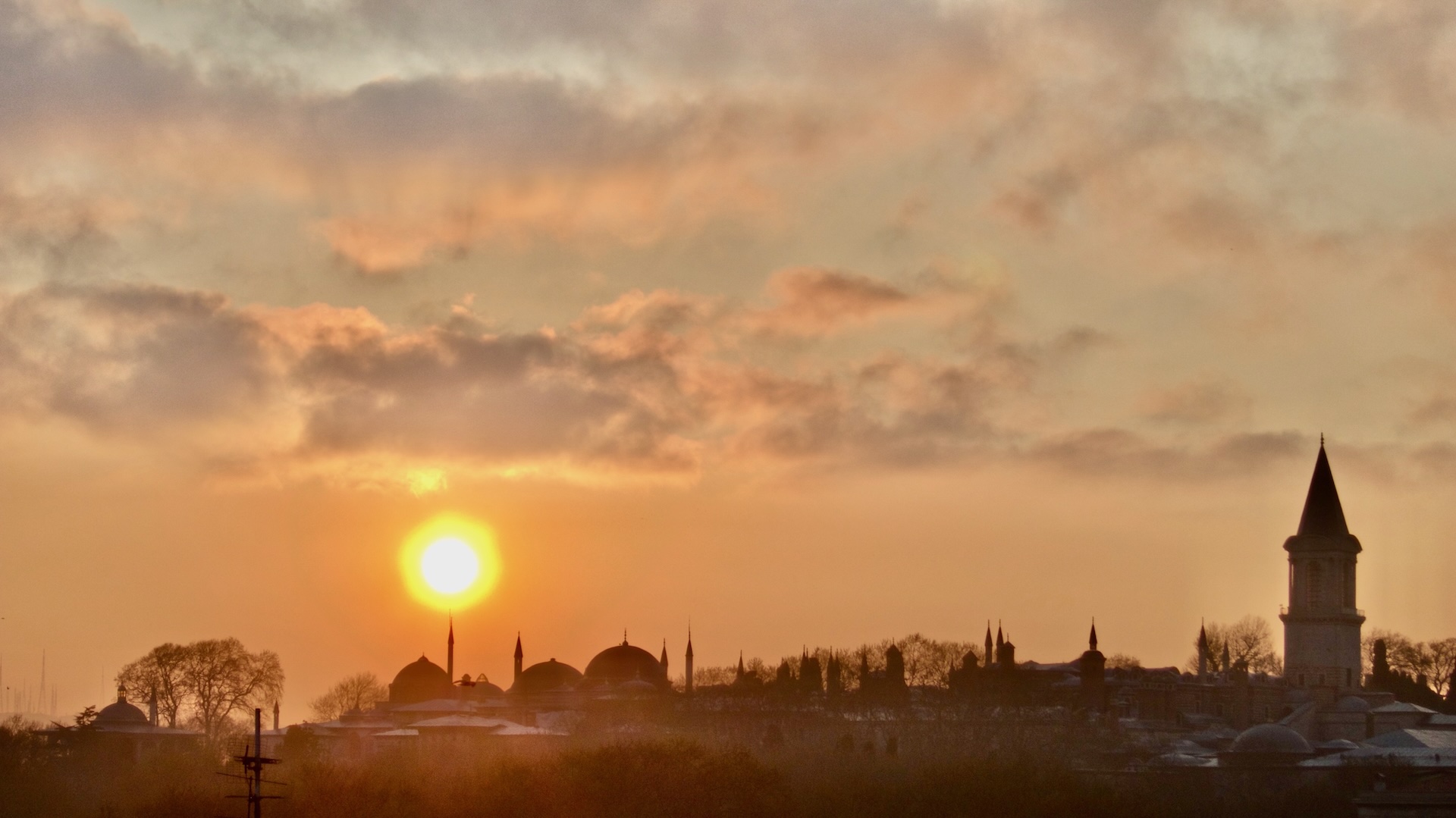 Morgensonne über Istanbul